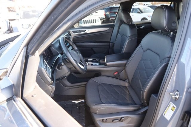 2024 Volkswagen Atlas Cross Sport 2.0T SE w/Technology