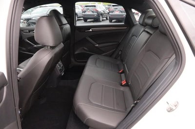 2021 Volkswagen Passat 2.0T R-Line
