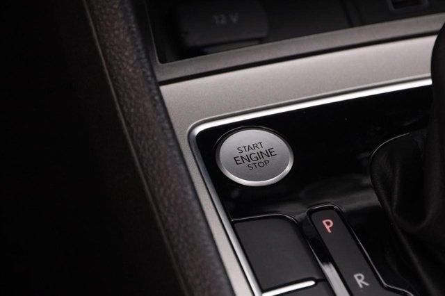 2021 Volkswagen Passat 2.0T R-Line