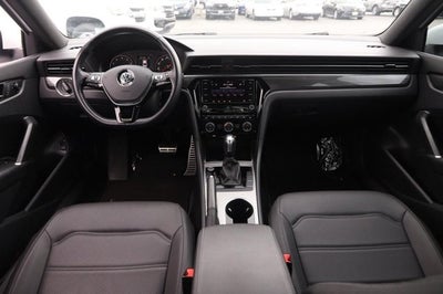 2021 Volkswagen Passat 2.0T R-Line