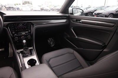 2021 Volkswagen Passat 2.0T R-Line