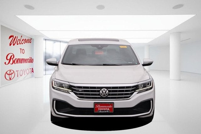 2021 Volkswagen Passat 2.0T R-Line
