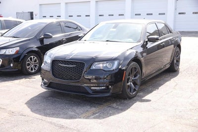 2021 Chrysler 300 Touring L
