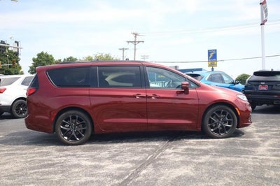 2021 Chrysler Pacifica Touring L