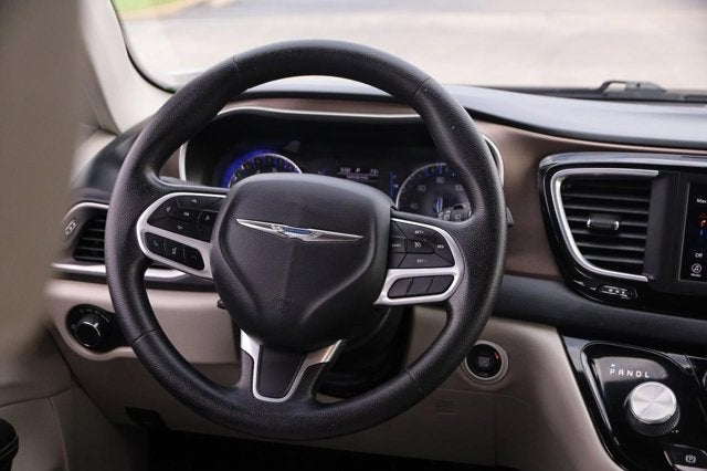 2021 Chrysler Voyager LXI