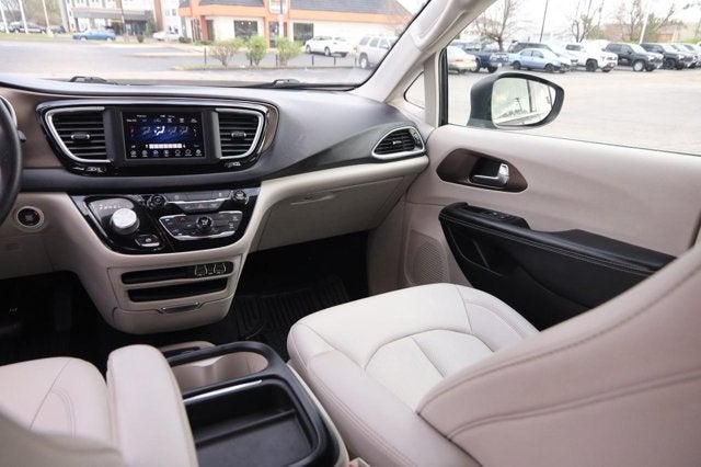 2021 Chrysler Voyager LXI