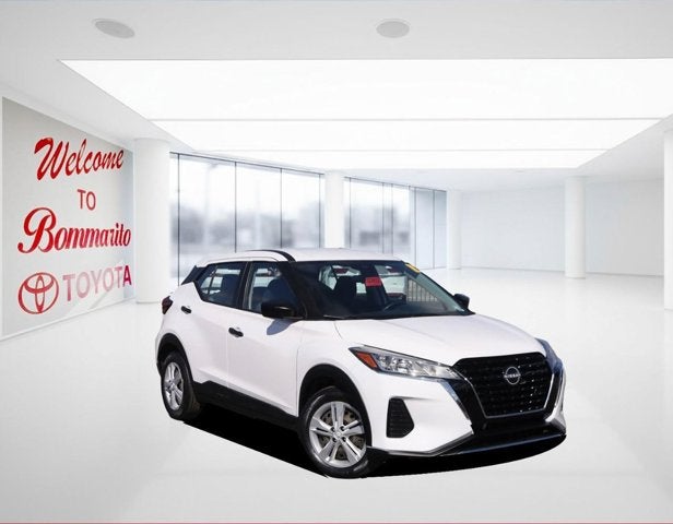 2022 Nissan Kicks S