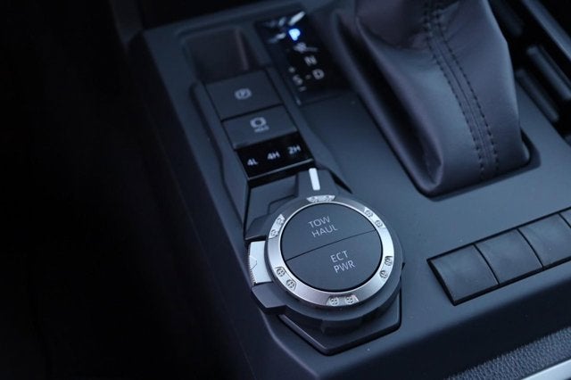 2026 Toyota Tacoma 4WD SR5