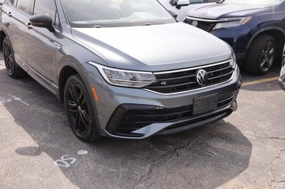 2022 Volkswagen Tiguan SE R-Line Black