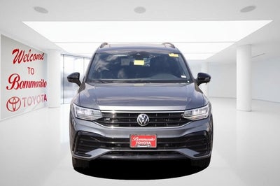 2022 Volkswagen Tiguan SE R-Line Black