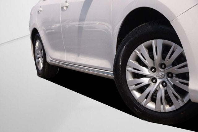 2014 Toyota Camry Hybrid LE