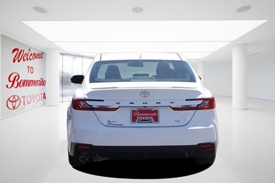 2025 Toyota Camry SE