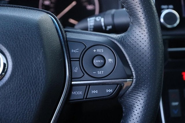 2020 Toyota Avalon Hybrid XSE