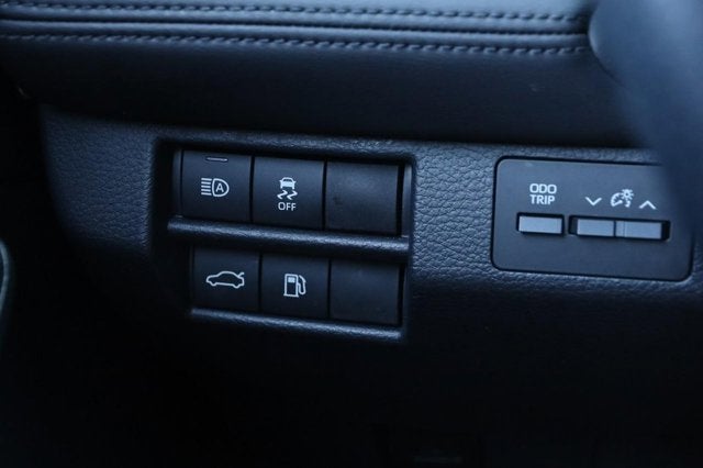 2020 Toyota Avalon Hybrid XSE