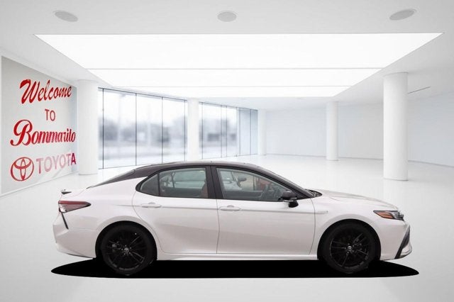 2021 Toyota Camry Hybrid XSE