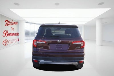 2022 Honda Pilot Touring 8-Passenger