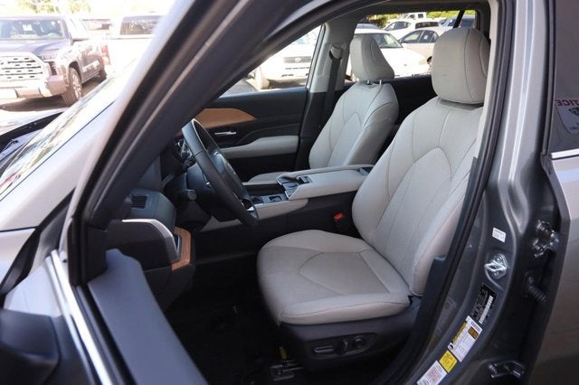 2025 Toyota Grand Highlander Limited