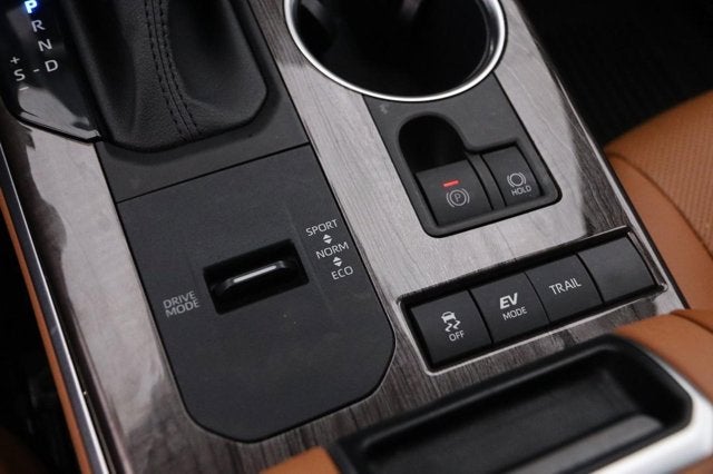 2021 Toyota Highlander Hybrid Platinum