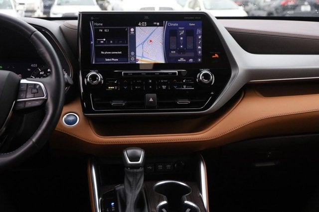2021 Toyota Highlander Hybrid Platinum