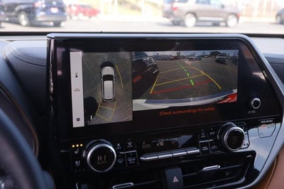 2024 Toyota Highlander Hybrid Platinum