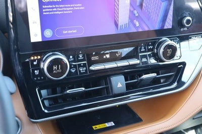 2024 Toyota Highlander Hybrid Platinum