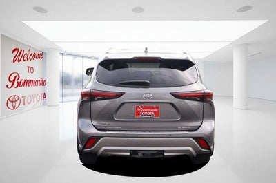 2026 Toyota Highlander Hybrid Platinum