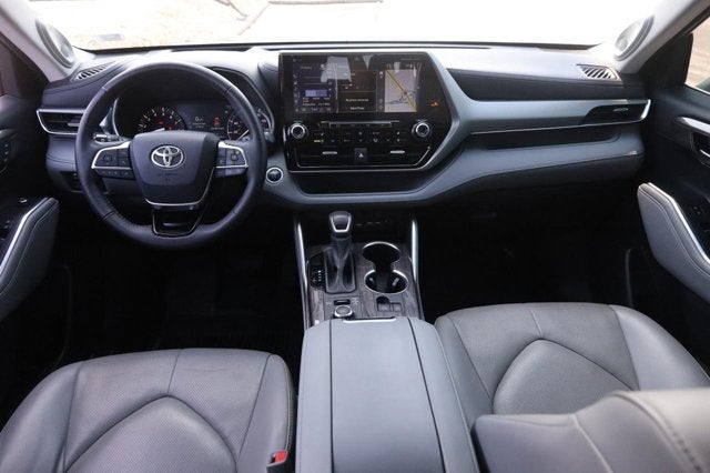 2020 Toyota Highlander Platinum