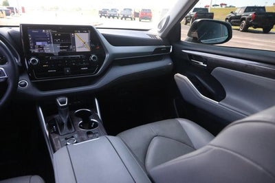 2020 Toyota Highlander Platinum