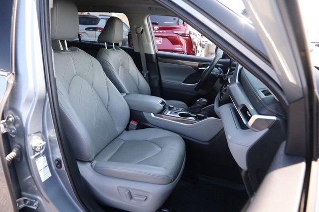 2020 Toyota Highlander Platinum