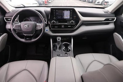 2020 Toyota Highlander Hybrid XLE