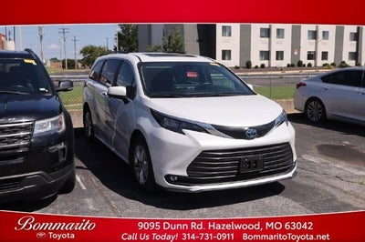 2025 Toyota Sienna XLE