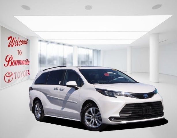 2025 Toyota Sienna XLE