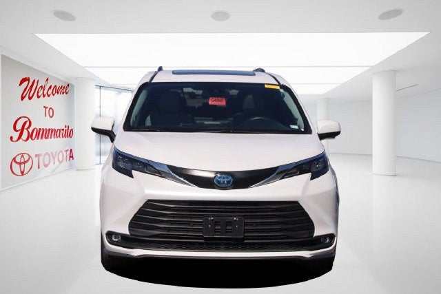 2025 Toyota Sienna XLE