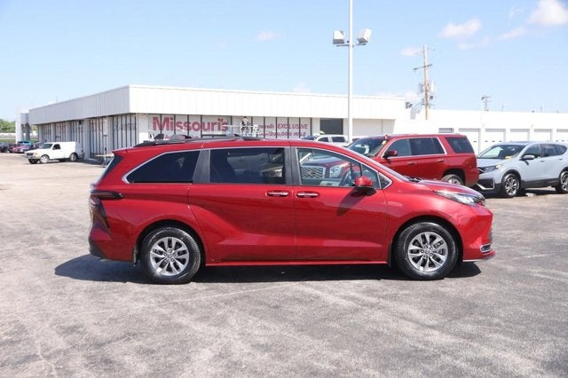 2023 Toyota Sienna XLE
