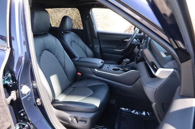 2024 Toyota Highlander XSE