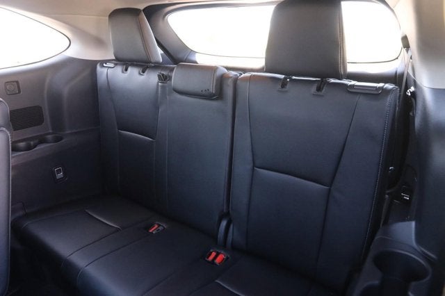 2025 Toyota Highlander Platinum