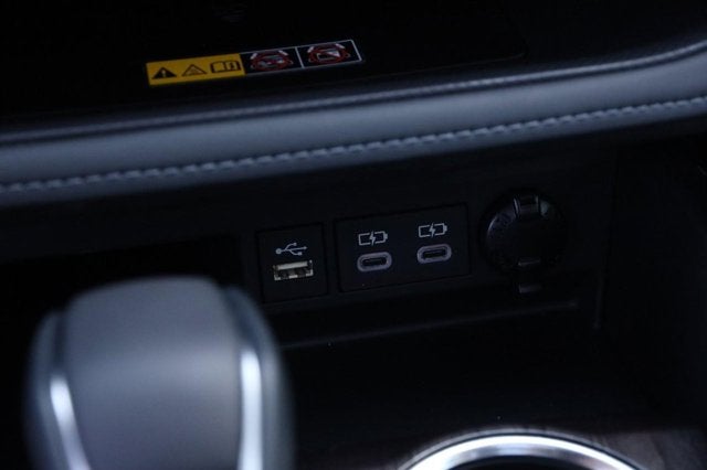 2025 Toyota Highlander Platinum
