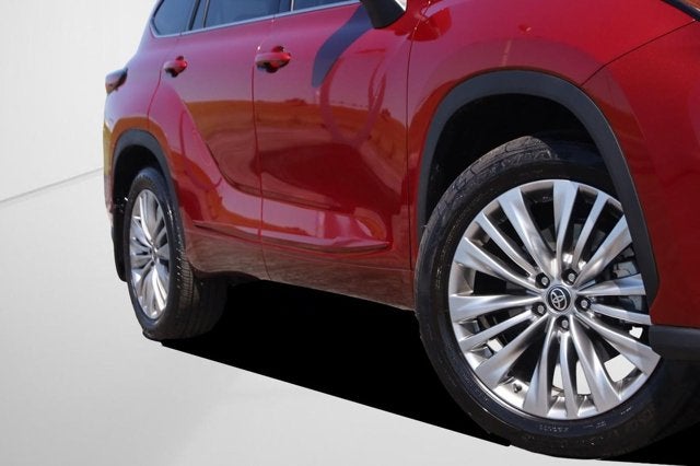 2025 Toyota Highlander Platinum