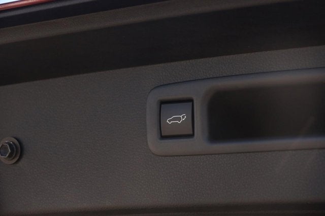 2025 Toyota Highlander Platinum