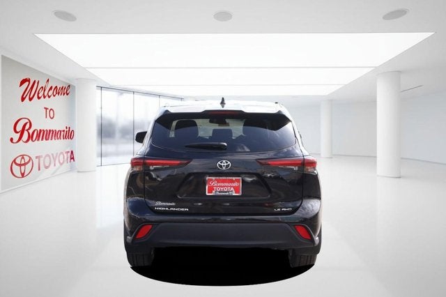 2024 Toyota Highlander LE