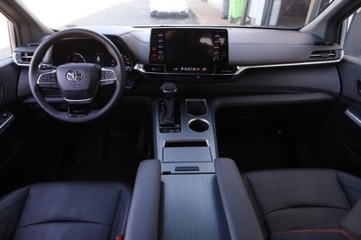 2023 Toyota Sienna XSE