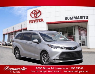 2025 Toyota Sienna XLE