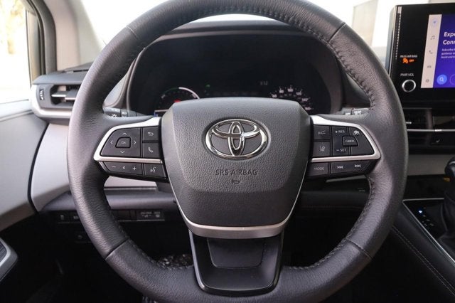 2025 Toyota Sienna XLE