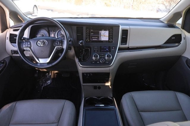 2020 Toyota Sienna Limited Premium