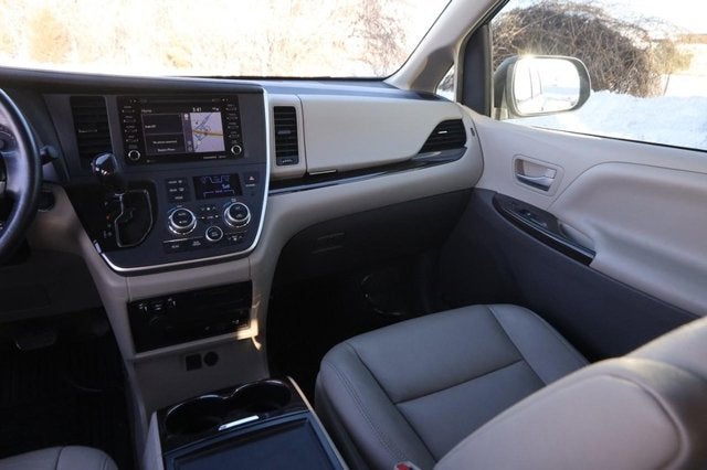 2020 Toyota Sienna Limited Premium