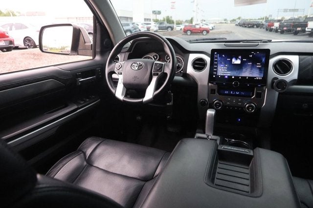 2017 Toyota Tundra 4WD Platinum