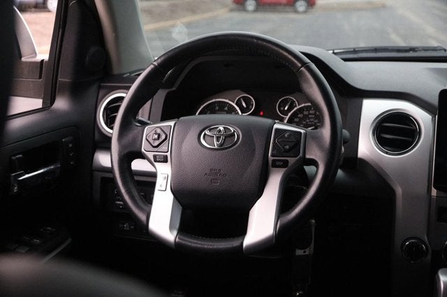 2017 Toyota Tundra 4WD Platinum