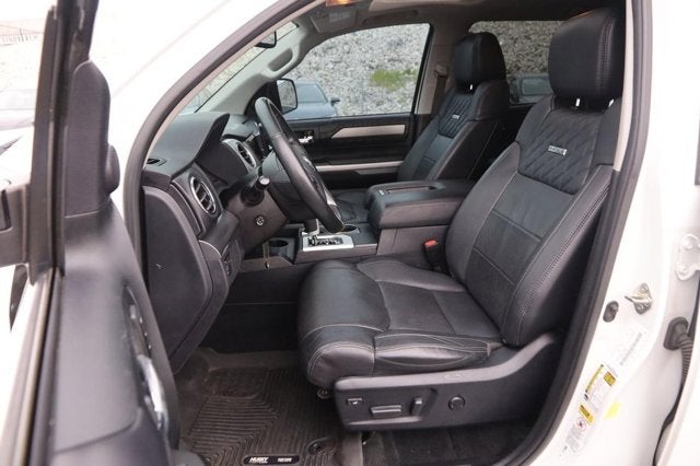 2017 Toyota Tundra 4WD Platinum