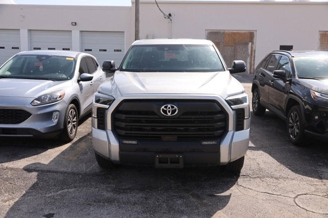 2023 Toyota Tundra 4WD SR5