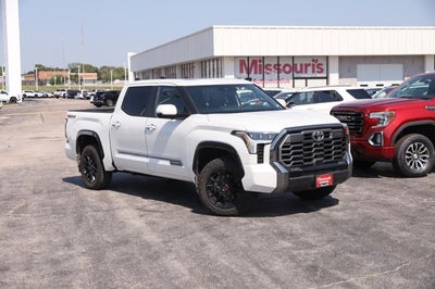 2025 Toyota Tundra 4WD Platinum